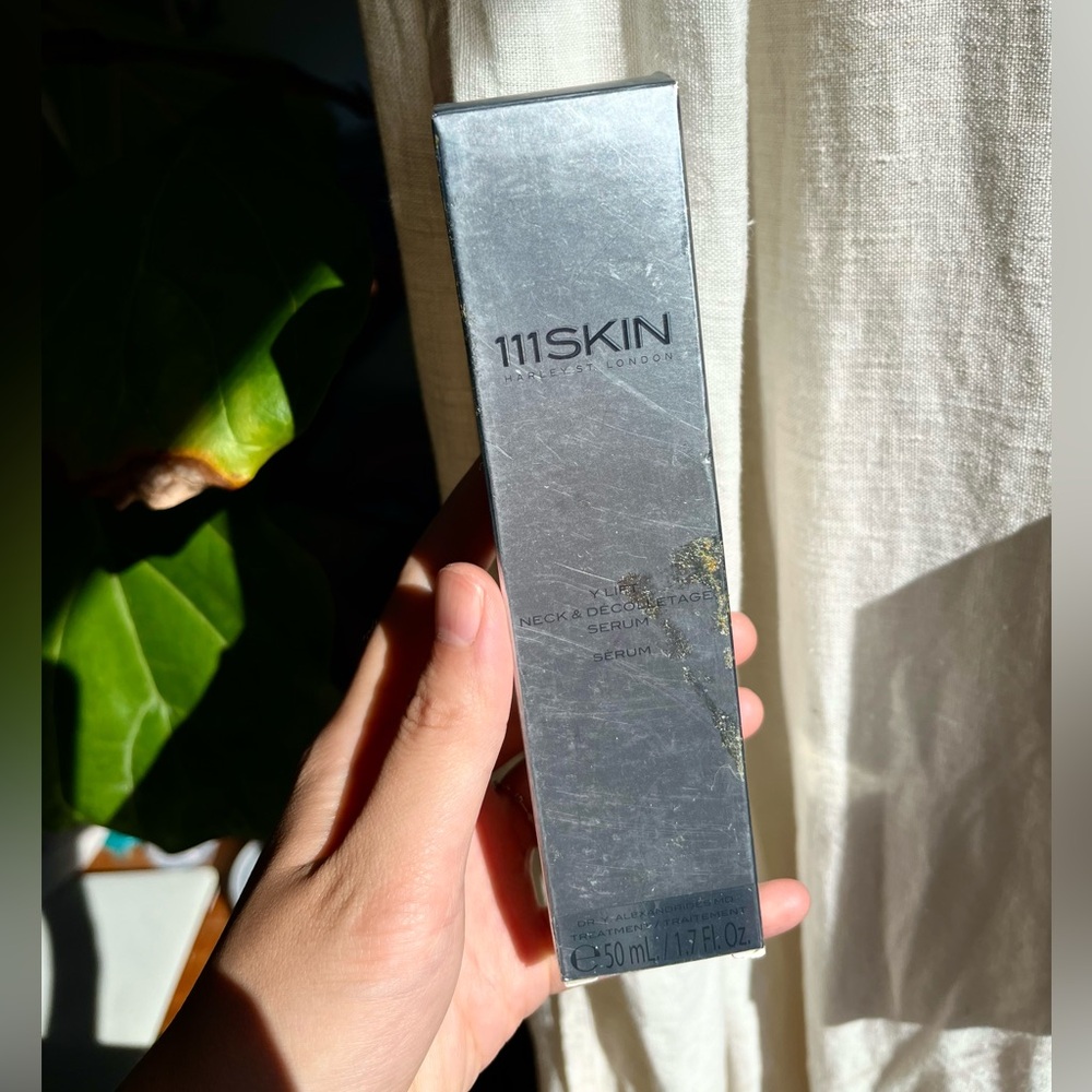 111 SKIN Y Lift Neck and Decolletage Serum